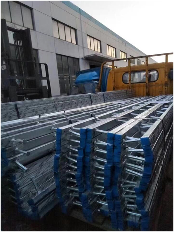 隧道預(yù)埋槽道實拍圖