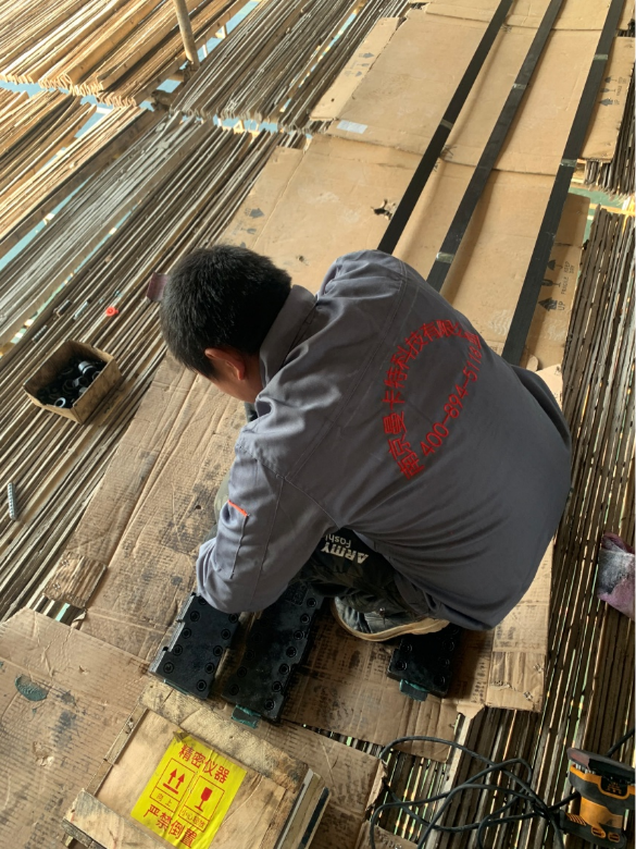 湖南省嘉禾縣車頭大橋多層預應力碳板加固項目