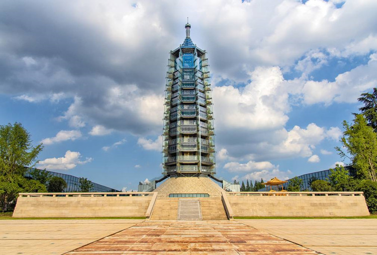 預(yù)應(yīng)力碳纖維布_報恩寺_南京必去十大景點預(yù)應(yīng)力碳纖維布助南京必去十大景點大報恩寺重放光彩