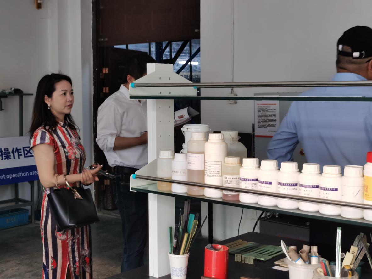 探秘曼卡特產品試驗室，以科技“煉金術”鑄就基建“隱形鎧甲”